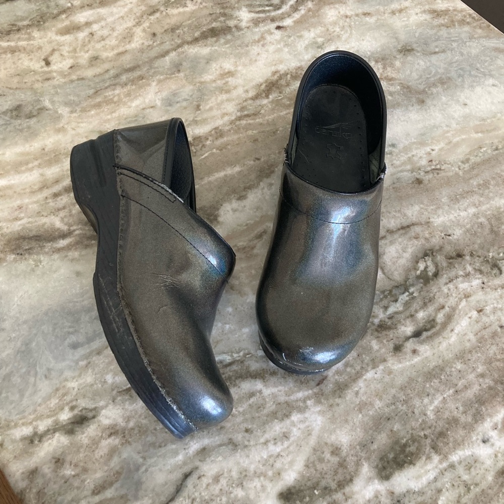 Dansko Dark Gray Metallic Iridescent Clogs 39